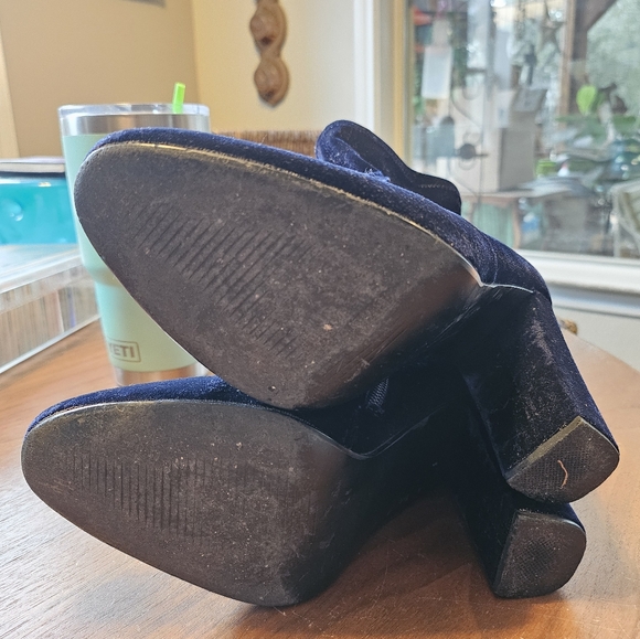 Steve Madden EDIT Blue Velvet zippered women's booties size 7M - Picture 6 of 11
